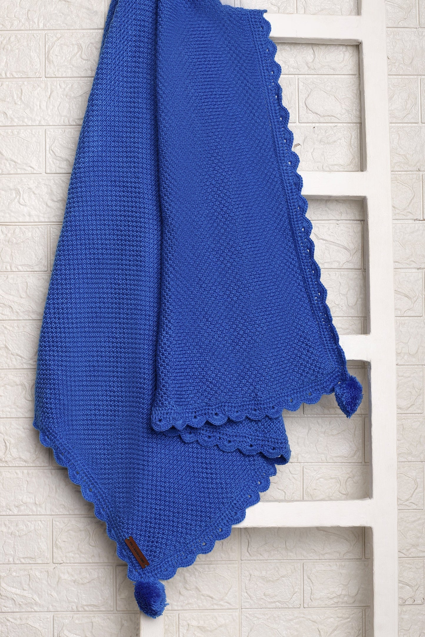 Pom Pom Hugs Blanket- Blue
