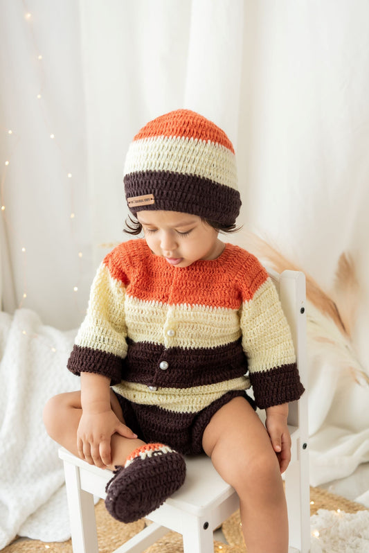 Little Purls of Joy: Stylish Sets for Your Tiny Trendsetter