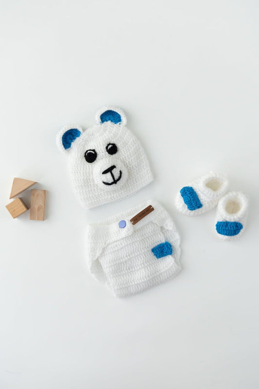 Teddy Diaper Cover, Cap & Booties- White & Blue